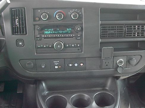 Used 2021 Chevrolet Express 3500 UNAVAIL RWD image 13