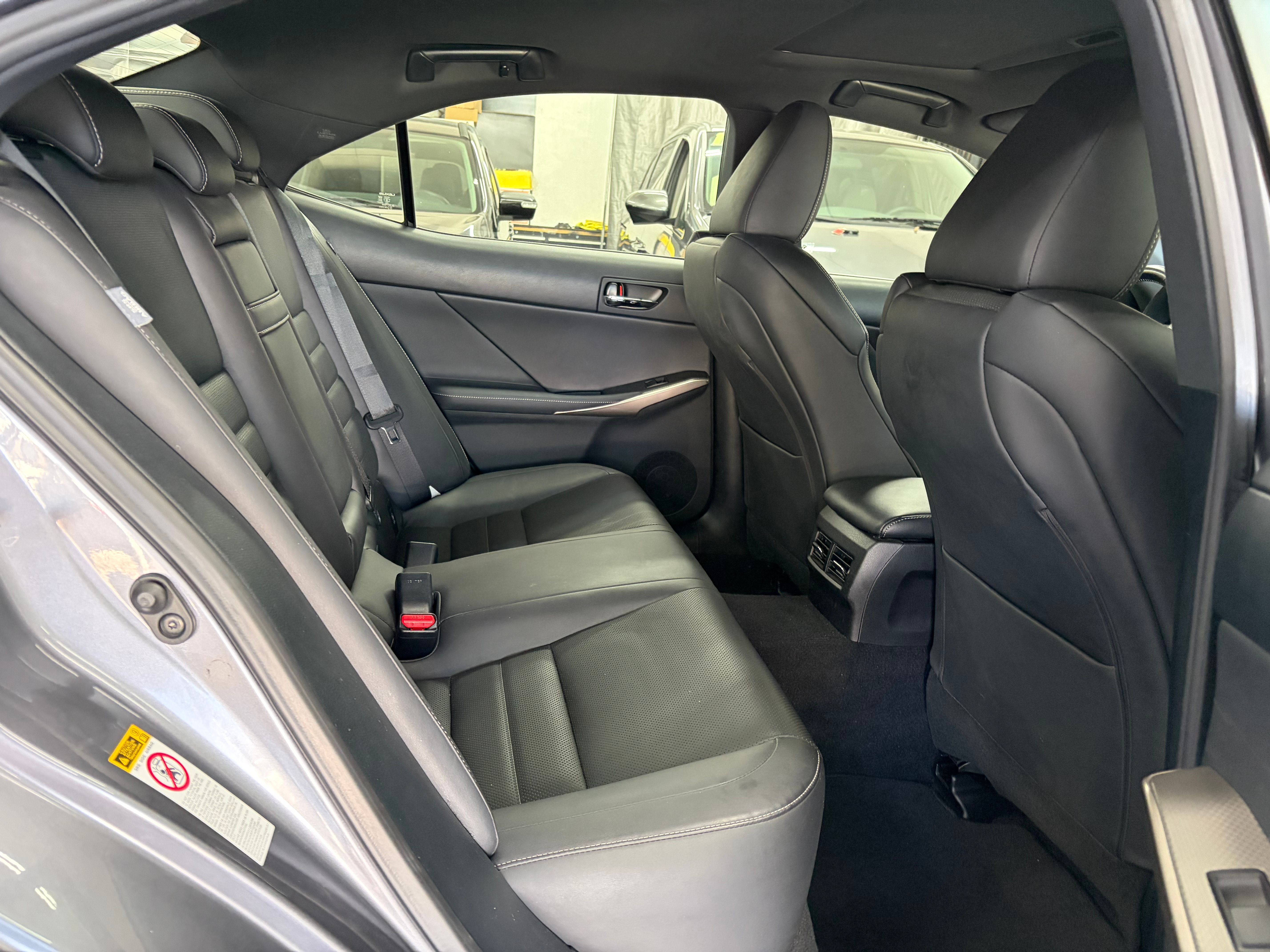 Used 2016 Lexus IS 200t F Sport RWD image 13