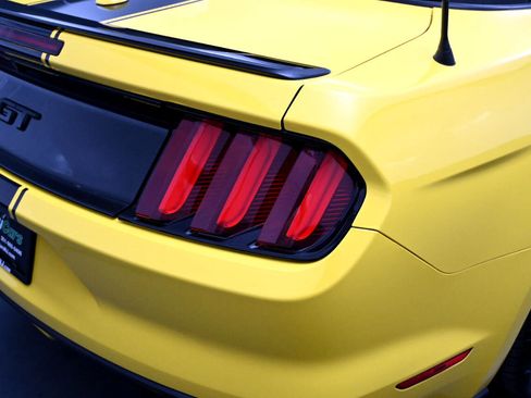 Used 2017 Ford Mustang GT Premium image 44