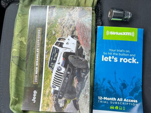 Used 2019 Jeep Wrangler Sport S image 18