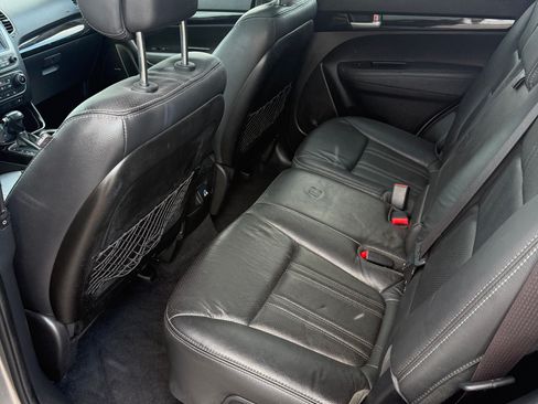 Used 2015 Kia Sorento EX image 11