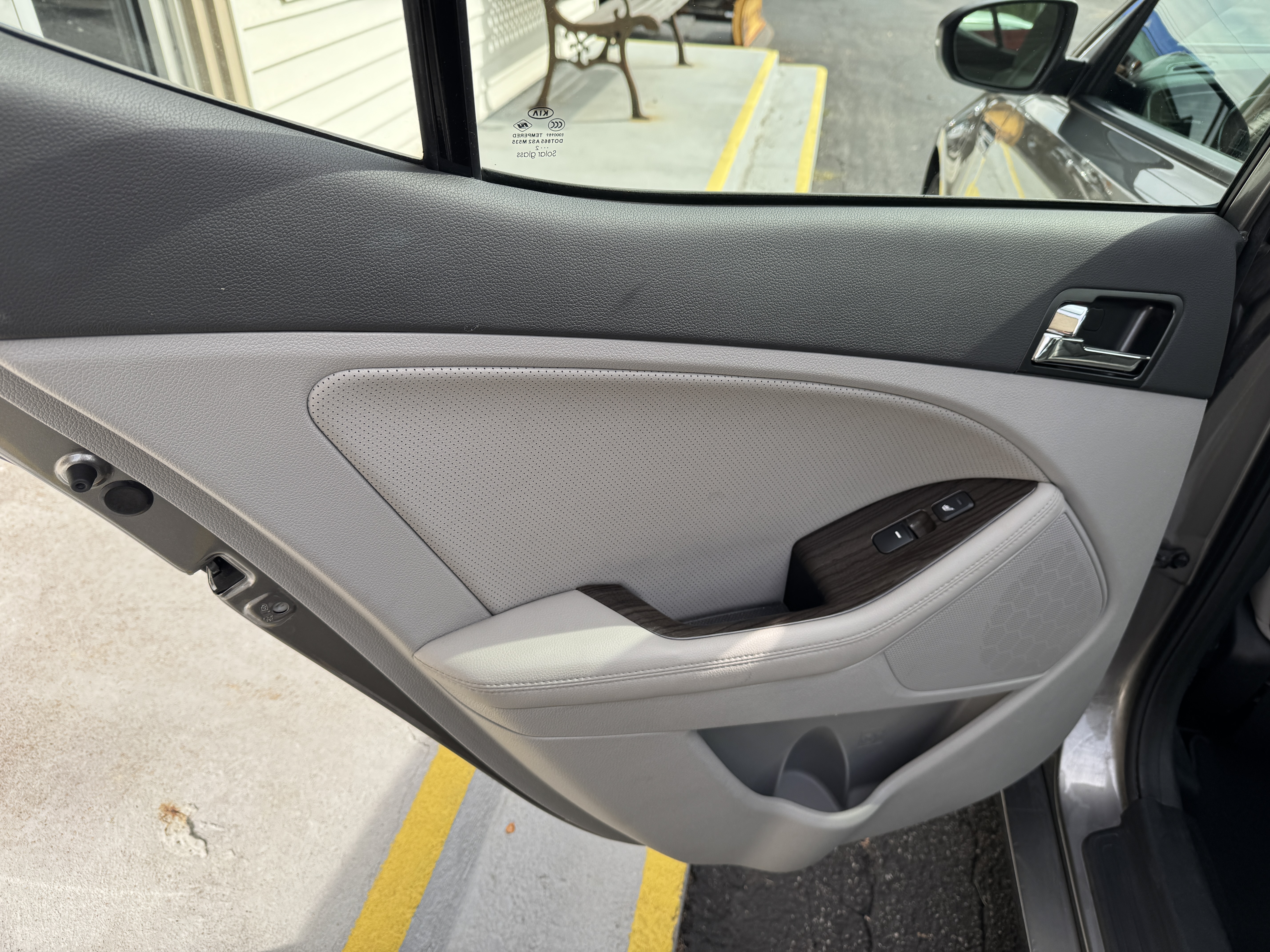 Used 2013 Kia Optima EX FWD image 12