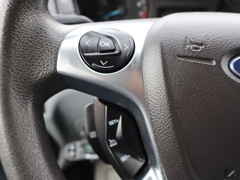 Used 2015 Ford Transit 150 XLT image 22