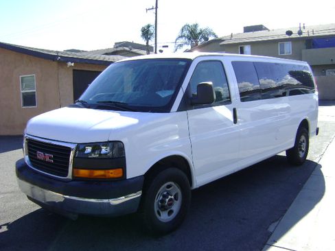 Used 2008 GMC Savana 3500 image 4