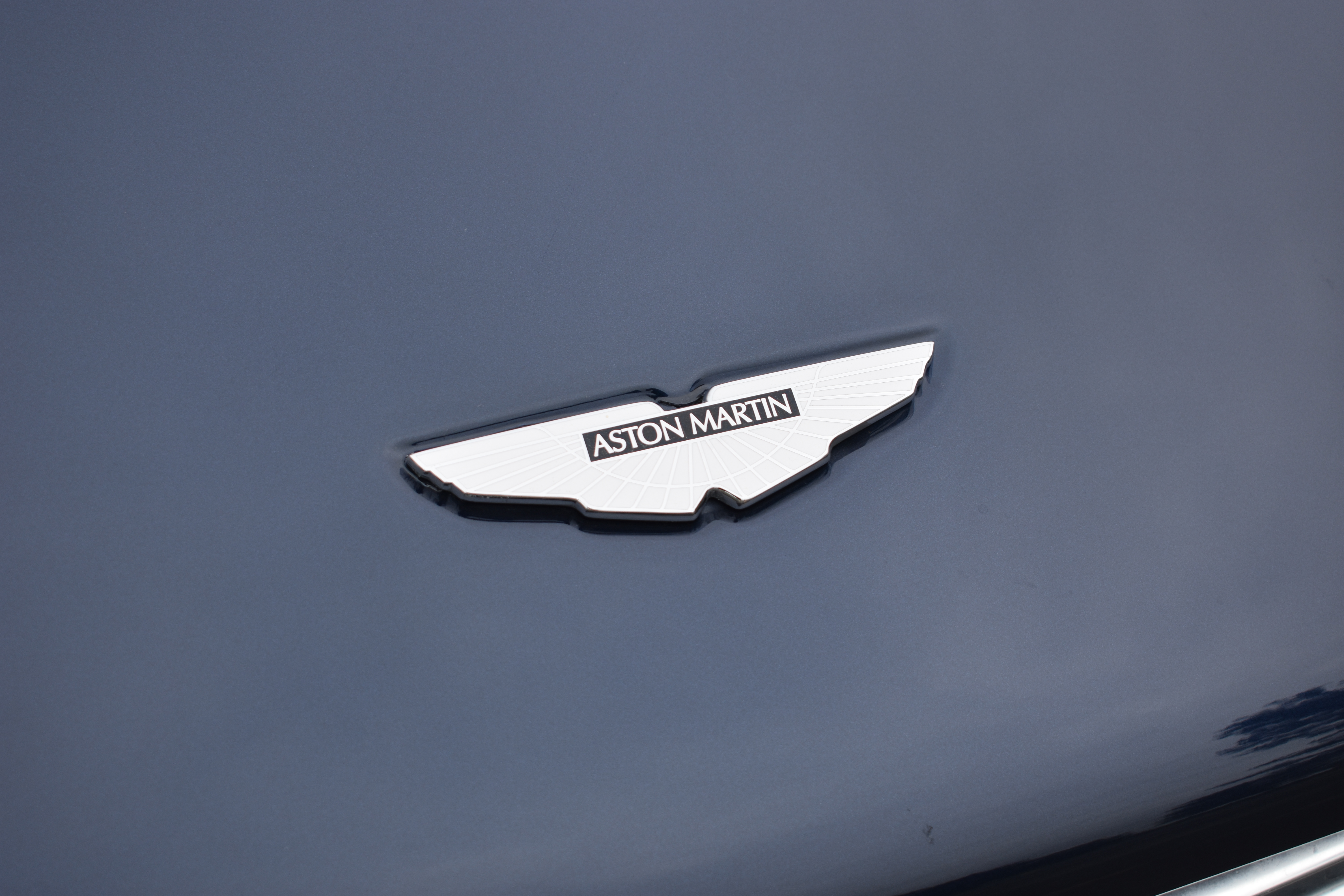 Used 2016 Aston Martin DB9 GT Volante RWD image 28