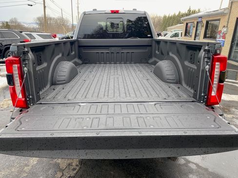 Used 2025 Ford F250 XL image 28