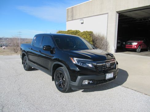 Used 2019 Honda Ridgeline Black Edition image 1