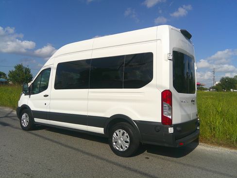 Used 2018 Ford Transit 350 RWD image 13