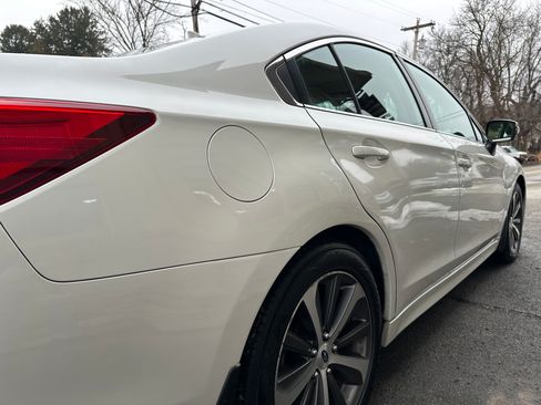 Used 2017 Subaru Legacy 2.5i Limited image 6