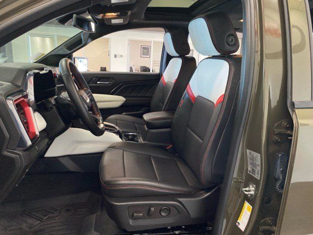 Used 2023 GMC Canyon AT4X AWD/4WD image 16