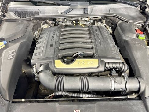 Used 2012 Porsche Cayenne image 35