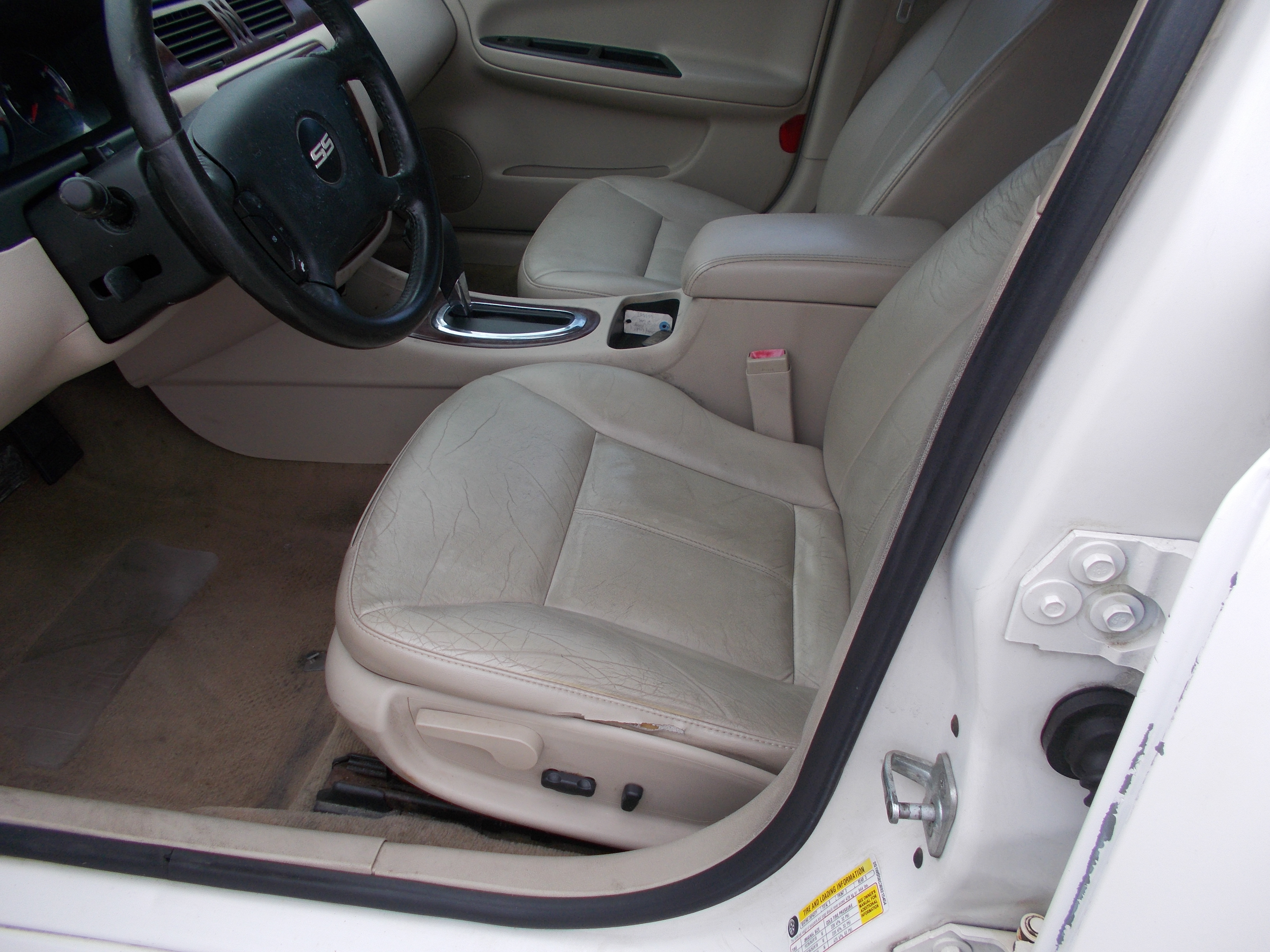 Used 2006 Chevrolet Impala SS FWD image 7