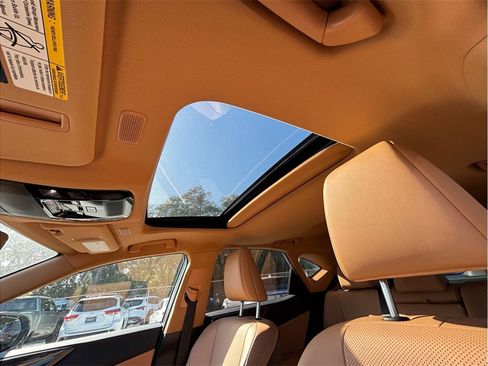 Used 2025 Lexus NX 250 250 Premium Sport Utility 4D w/ Accessory Package (K3) image 37