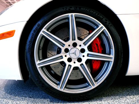 Used 2012 Mercedes-Benz SLS AMG image 31