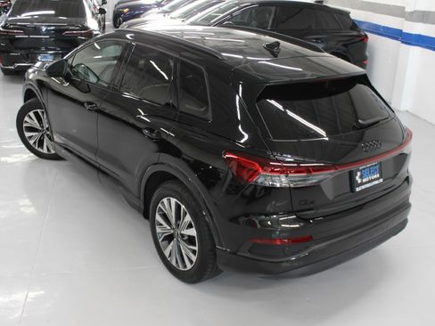 Used 2025 Audi Q4 e-tron Premium RWD image 14