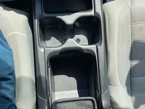 Used 2018 Honda CR-V LX image 12