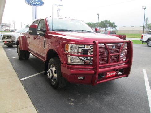 Used 2022 Ford F350 4x4 Crew Cab DRW Super Duty image 14