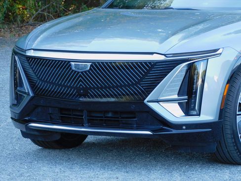 Used 2024 Cadillac Lyriq Luxury image 13