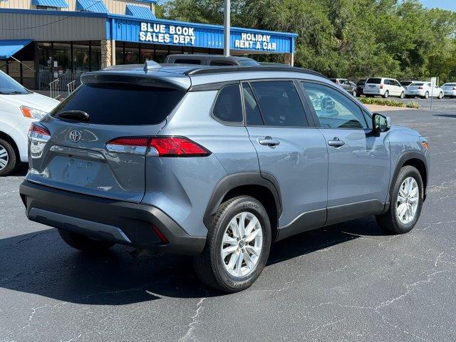 Used 2022 Toyota Corolla Cross LE FWD image 4