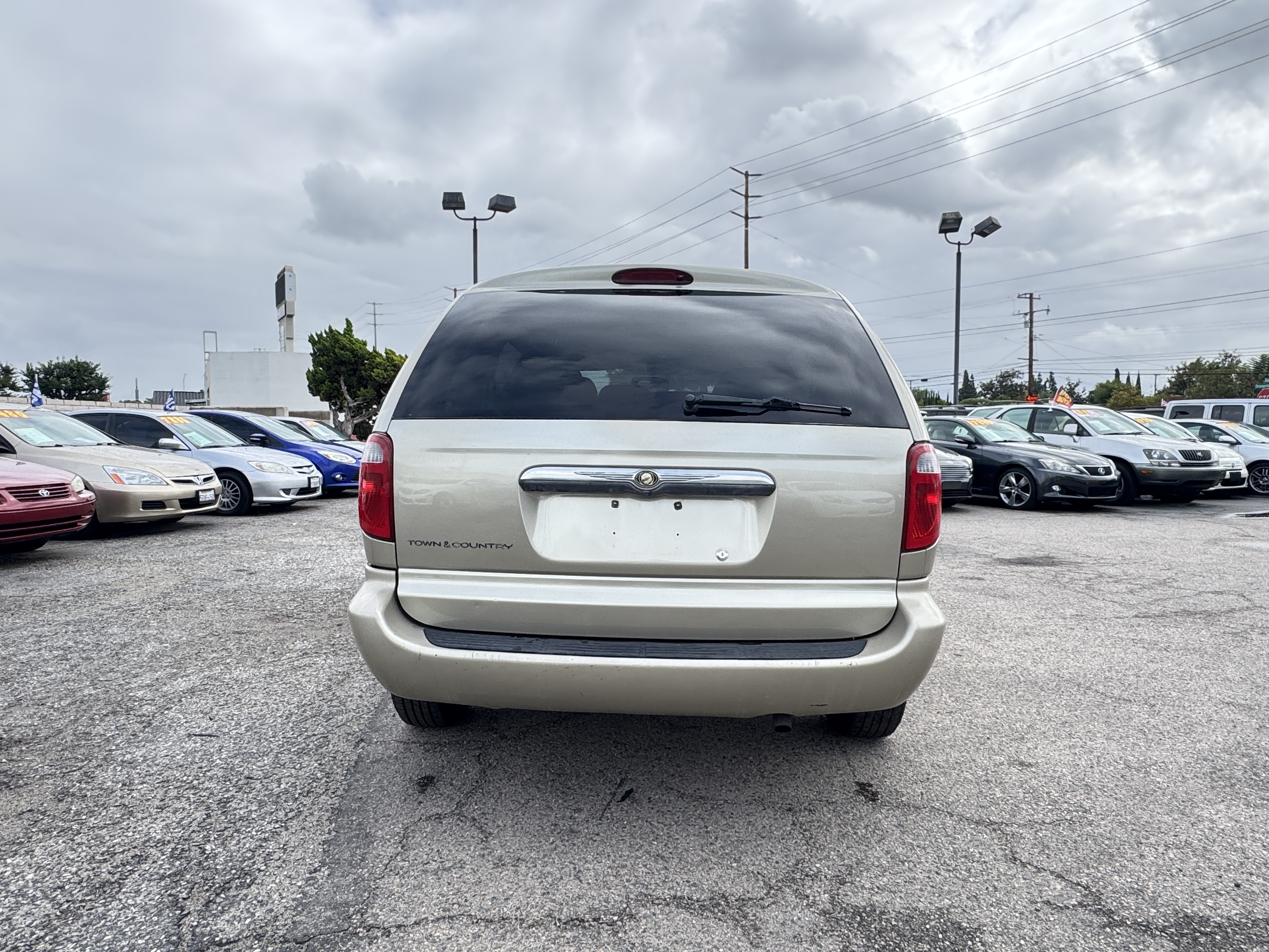 Used 2006 Chrysler Town & Country UNAVAIL FWD image 8