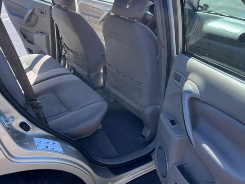 Used 2004 Toyota RAV4 image 12