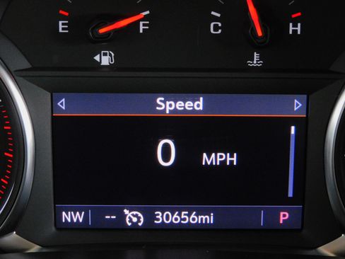Used 2025 Chevrolet Blazer FWD LT w/ 2LT image 28
