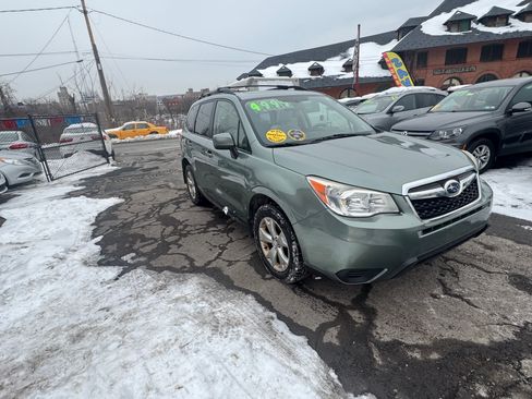 Used 2014 Subaru Forester 2.5i Premium image 2