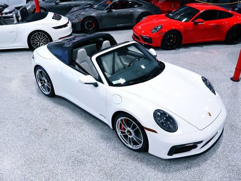 Used 2024 Porsche 911 Targa 4 GTS AWD/4WD image 10