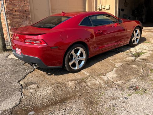 Used 2014 Chevrolet Camaro LT Coupe RWD image 2