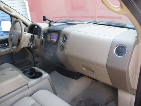 Used 2004 Ford F150 image 11