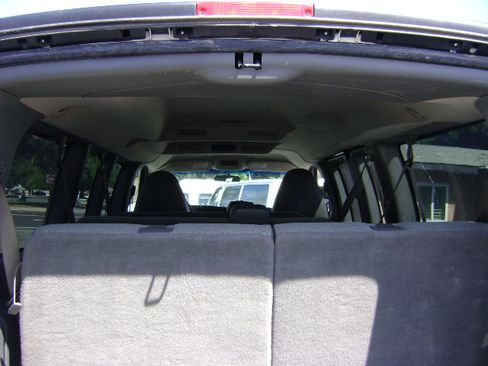 Used 2010 GMC Savana 3500 LT image 11