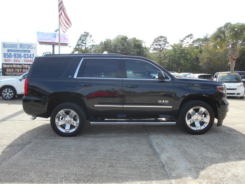 Used 2018 Chevrolet Tahoe 2WD LT image 1