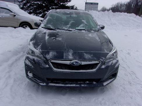 Used 2017 Subaru Impreza 2.0i image 2