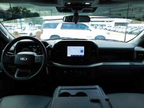 Used 2022 Ford F150 XL image 12