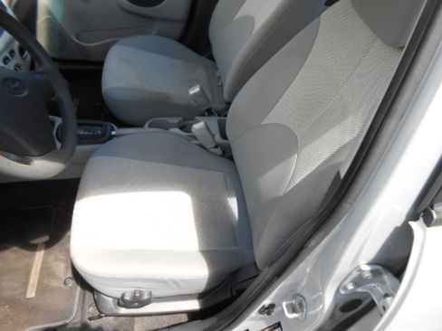 Used 2011 Hyundai Accent GLS Sedan FWD image 9