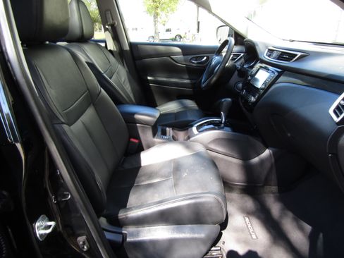 Used 2015 Nissan Rogue SL image 13