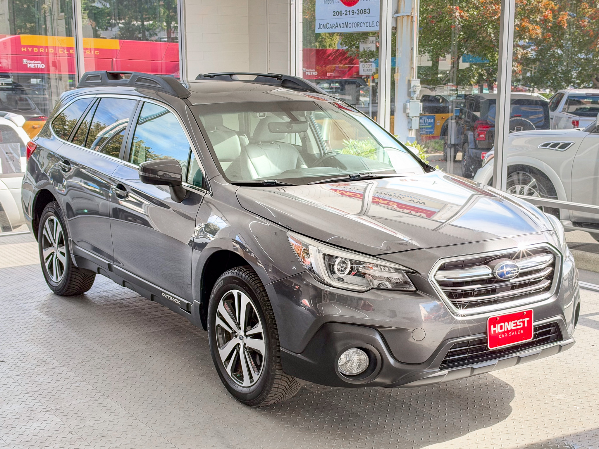 Used 2019 Subaru Outback 2.5i Limited AWD/4WD image 1