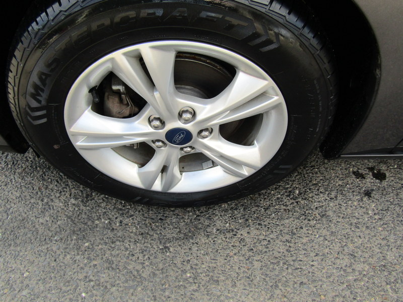 Used 2014 Ford Focus SE Sedan FWD image 11