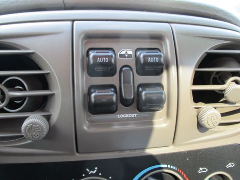 Used 2002 Chrysler PT Cruiser Limited Edition image 38