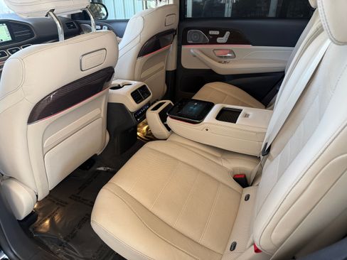 Used 2020 Mercedes-Benz GLS 580 image 41