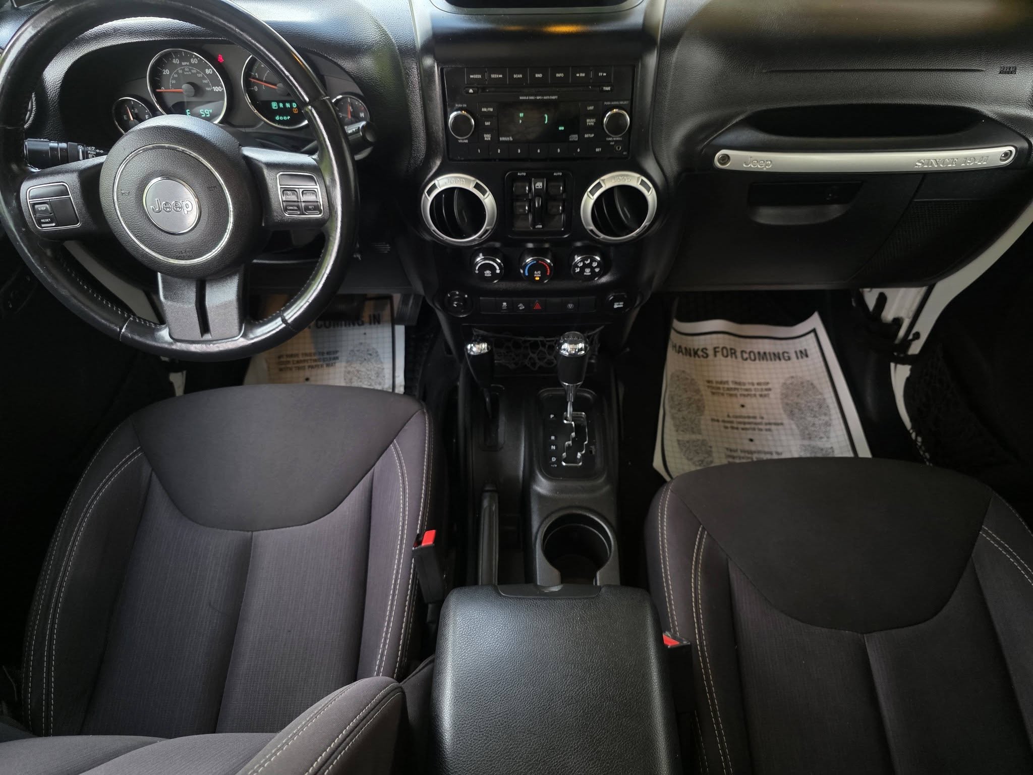 Used 2014 Jeep Wrangler 4WD Unlimited Sahara image 9
