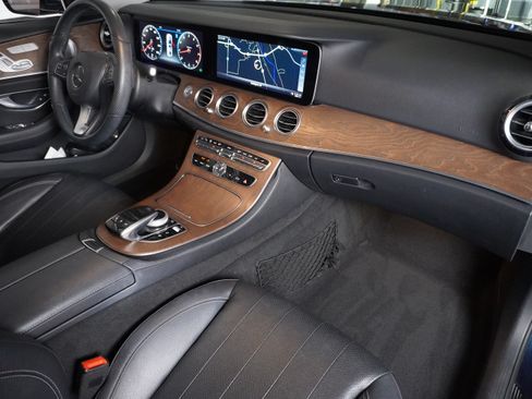 Used 2018 Mercedes-Benz E 300 image 26