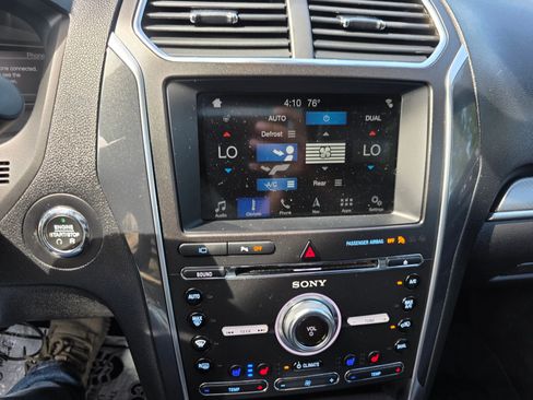 Used 2018 Ford Explorer Sport image 18