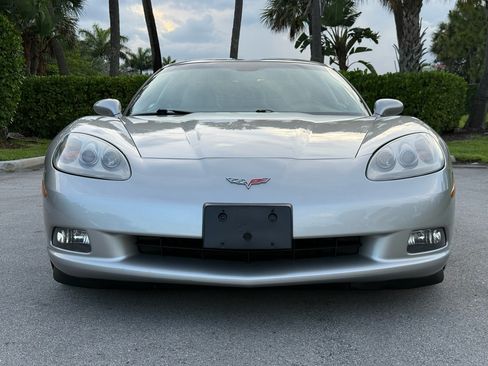 Used 2005 Chevrolet Corvette Coupe RWD image 66