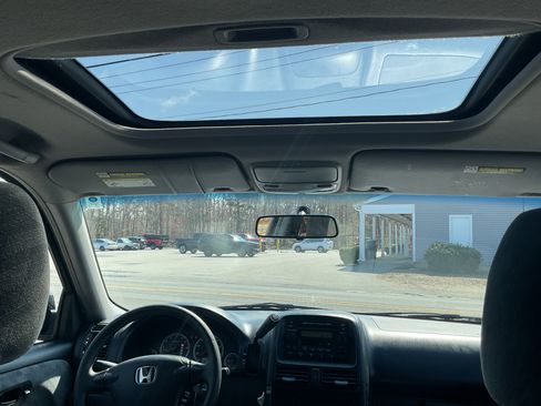 Used 2004 Honda CR-V EX image 10