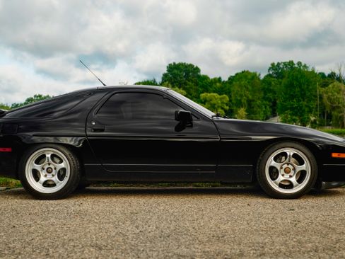 Used 1991 Porsche 928 GT image 7