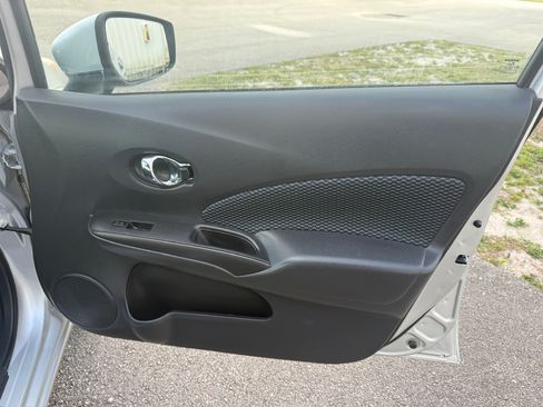 Used 2015 Nissan Versa Note SV image 31