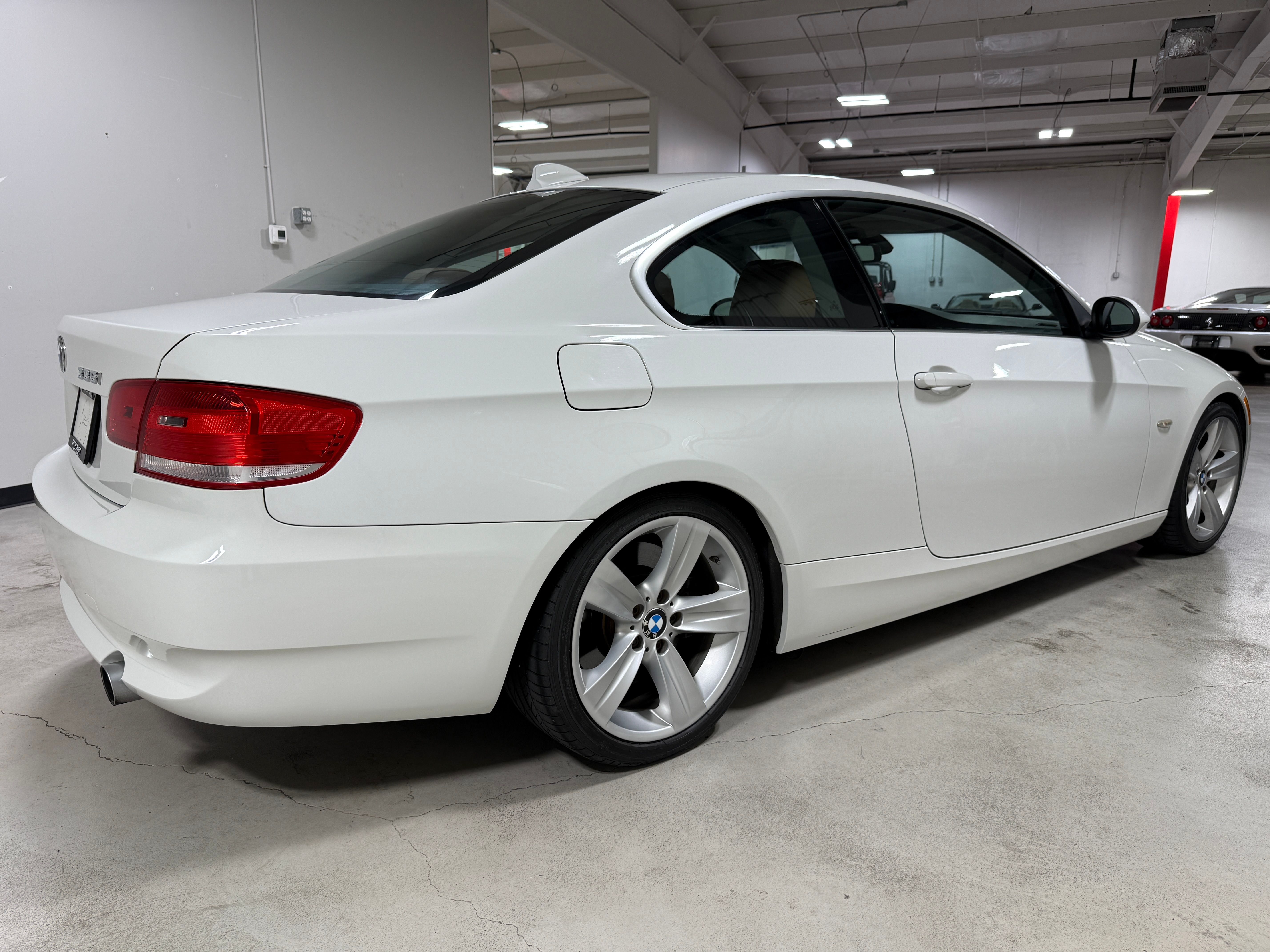 Used 2008 BMW 335i Coupe RWD image 4