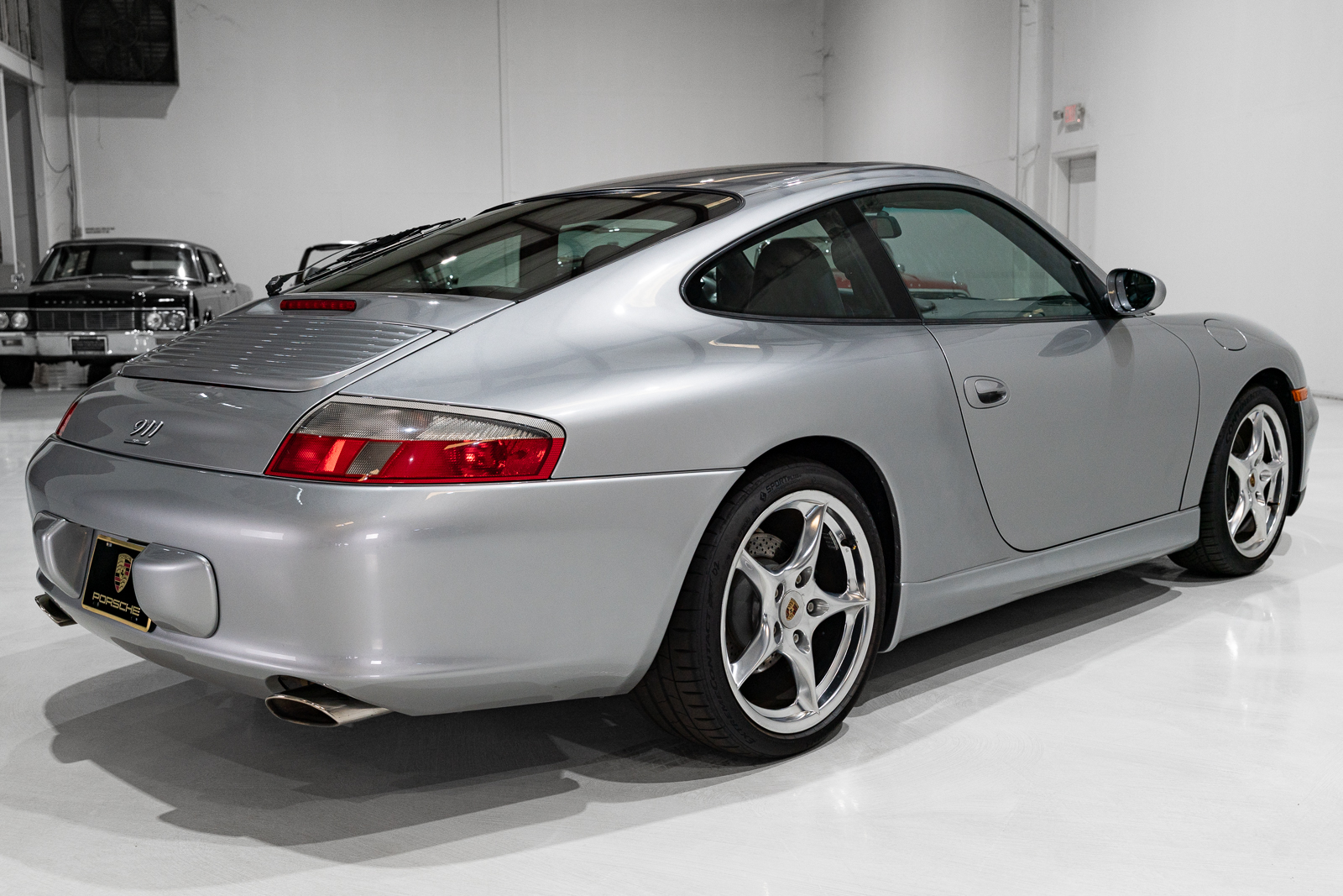 Used 2004 Porsche 911 40th Anniversary Coupe RWD image 6