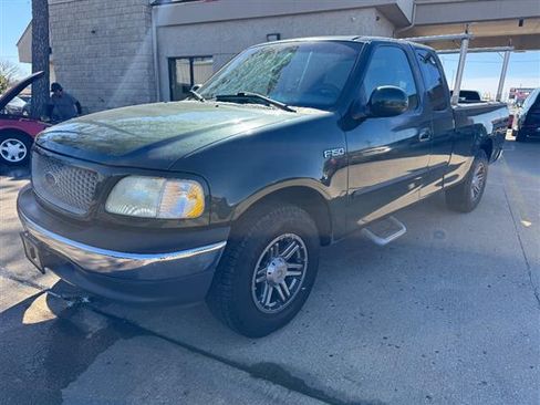 Used 2001 Ford F150 XL image 1